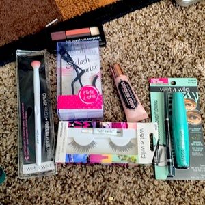 Makeup bundle